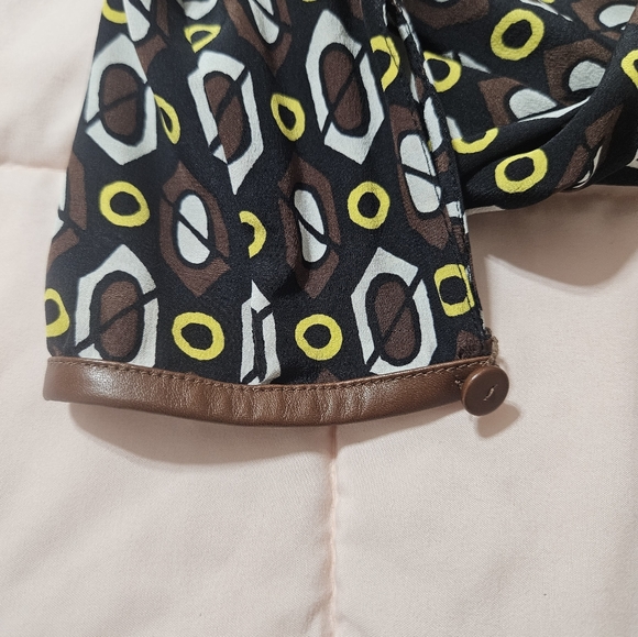 Prada clasic blouse - Picture 6 of 11